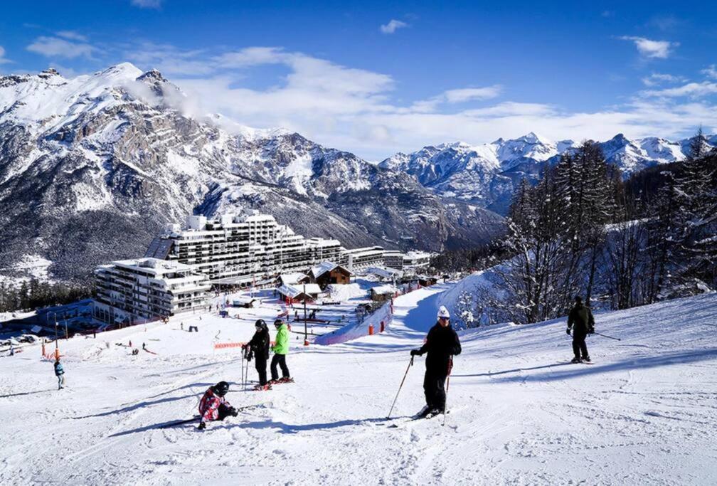Chalet 4 Pers. Piscine Et Literie Toute Neuve. 布伊·圣文森特 外观 照片