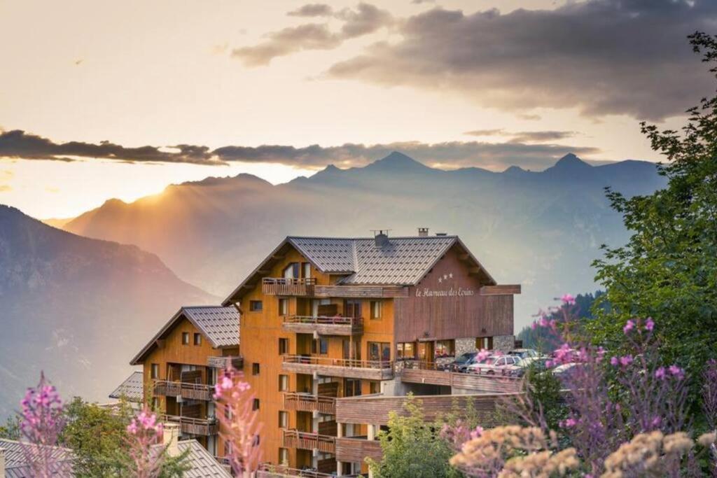 Chalet 4 Pers. Piscine Et Literie Toute Neuve. 布伊·圣文森特 外观 照片